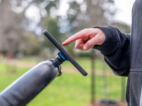 Podstawa z paskiem Quad Lock z możliwością szybkiego demontażu Podstawa z paskiem Quad Lock z możliwością szybkiego demontażu
